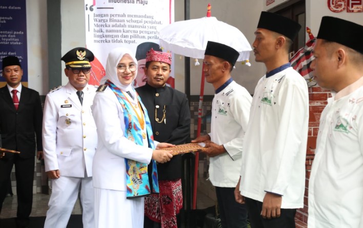 Remisi HUT RI ke-80, 13 Warga Binaan Lapas Banyuwangi Kembali Hirup Udara Bebas