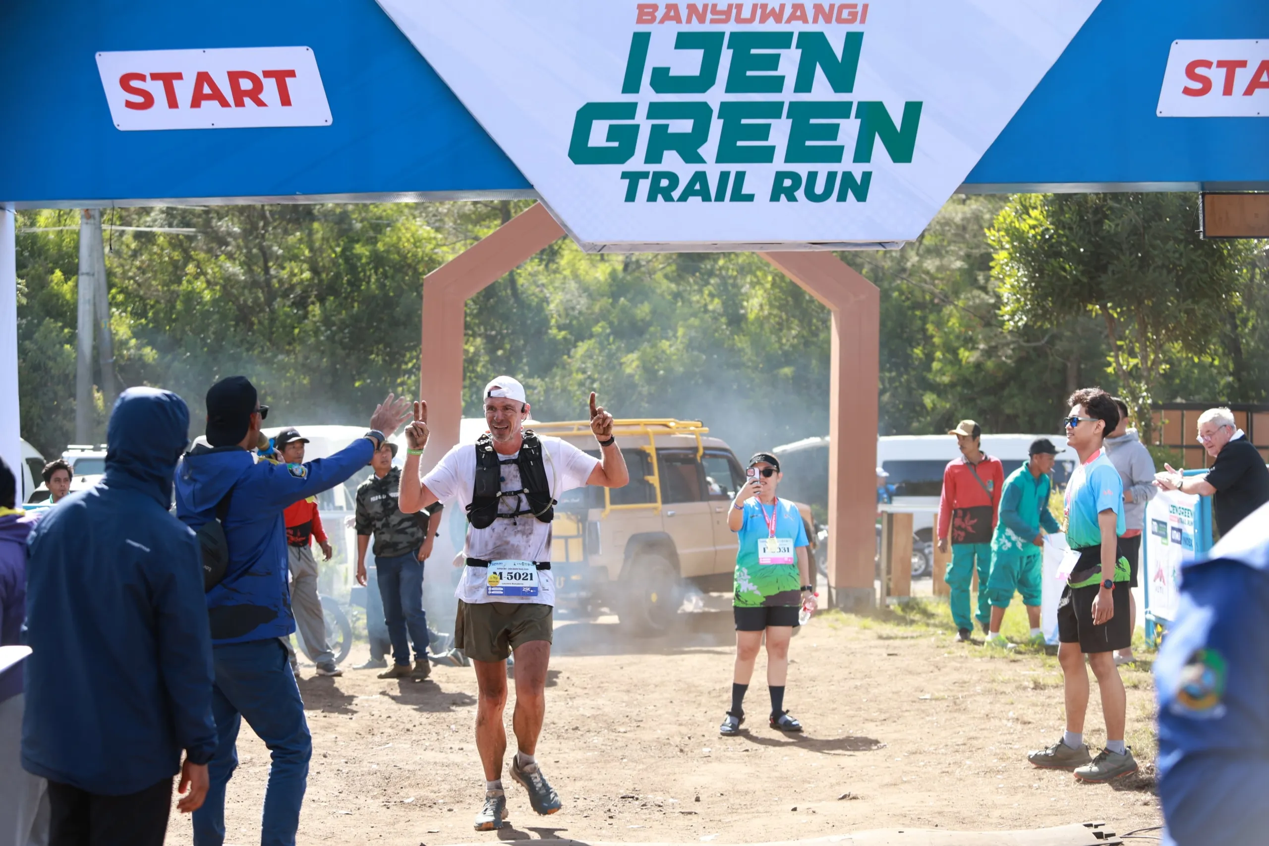 Ajang Banyuwangi Ijen Green Trail Run 2025, Buat Pelari Jerman Kagum Keindahan Geopark Gunung Ijen