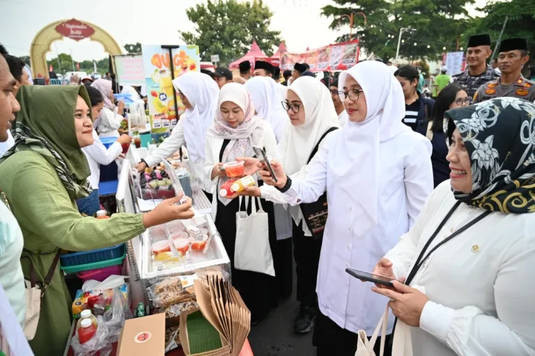 Ngerandu Buko, Pasar Takjil Ramadan Suguhkan Aneka Kuliner Khas Banyuwangi