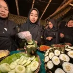 Sego Lemeng dan Kopi Uthek Meriahkan ‘Janda Reni’ Banyuwangi, Yuk Intip Filosofinya!