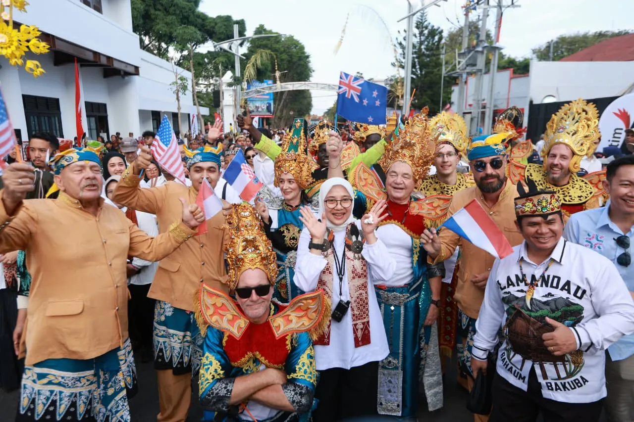 Jadi Ruang Interaksi Antar Budaya, Puluhan Wisatawan Mancanegara Turut Tampil di BEC 2026