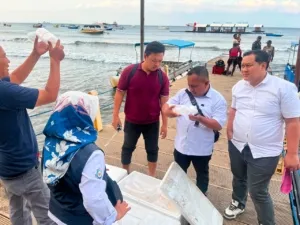 22.580 Benih Lobster Hasil Sitaan Dilepas ke Laut, Polresta Banyuwangi Selamatkan Aset Negara dan Ekosistem