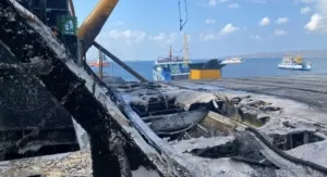 KMP Bontang Ekspress II Terbakar di Perairan Ketapang, Basarnas Banyuwangi Lakukan Pemantauan dan Koordinasi